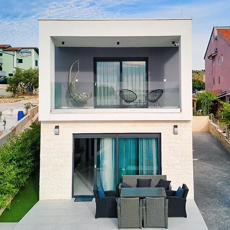 Villa Marionella *