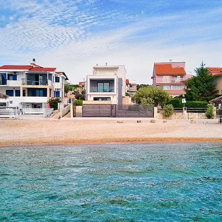 别墅 Marionella 希贝尼克